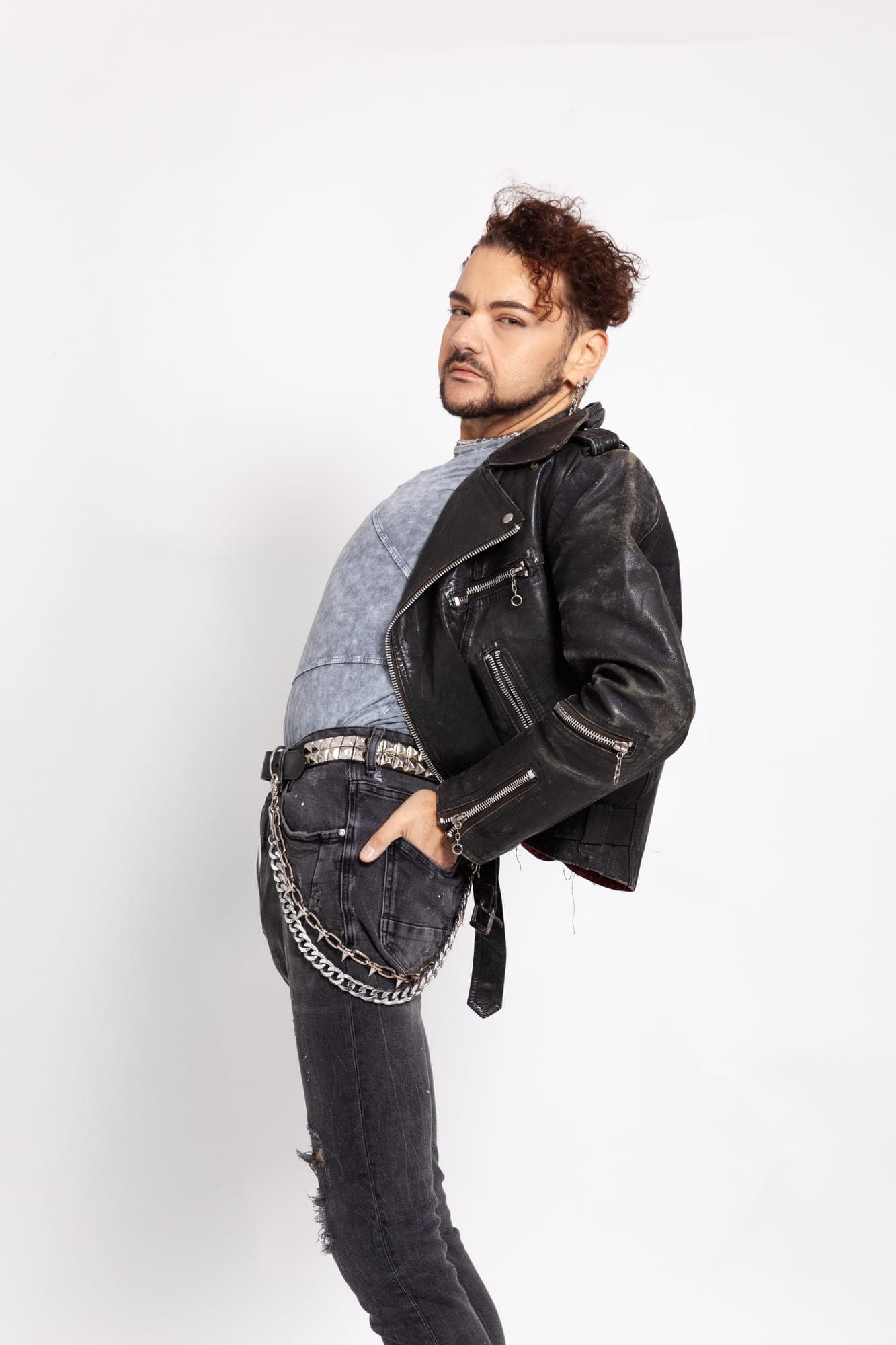 Ebro, noir look