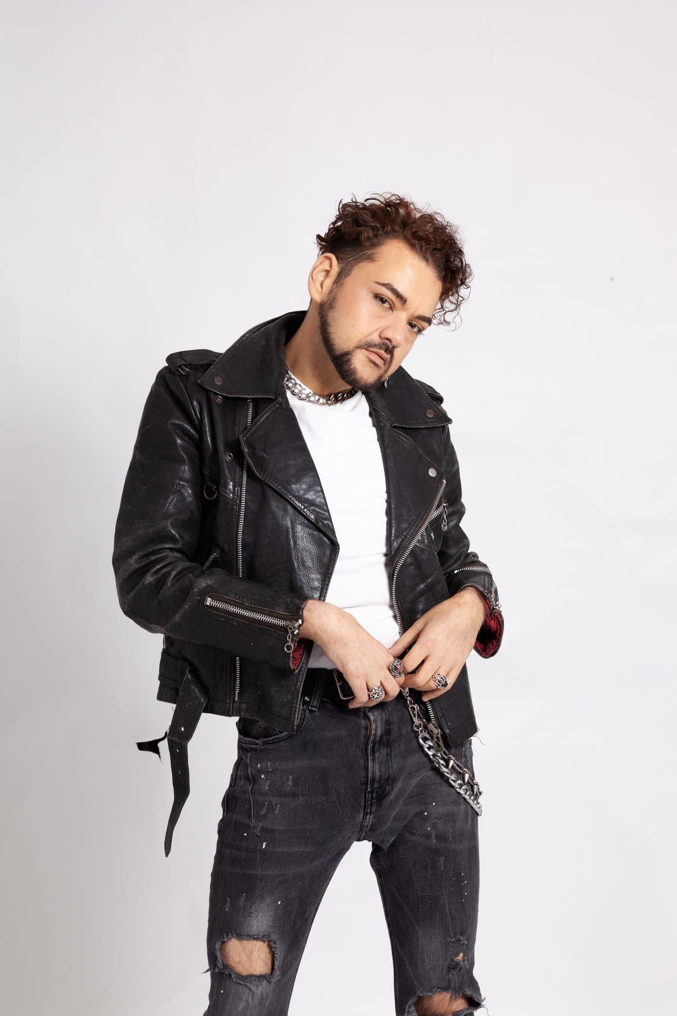 Ebro, noir look