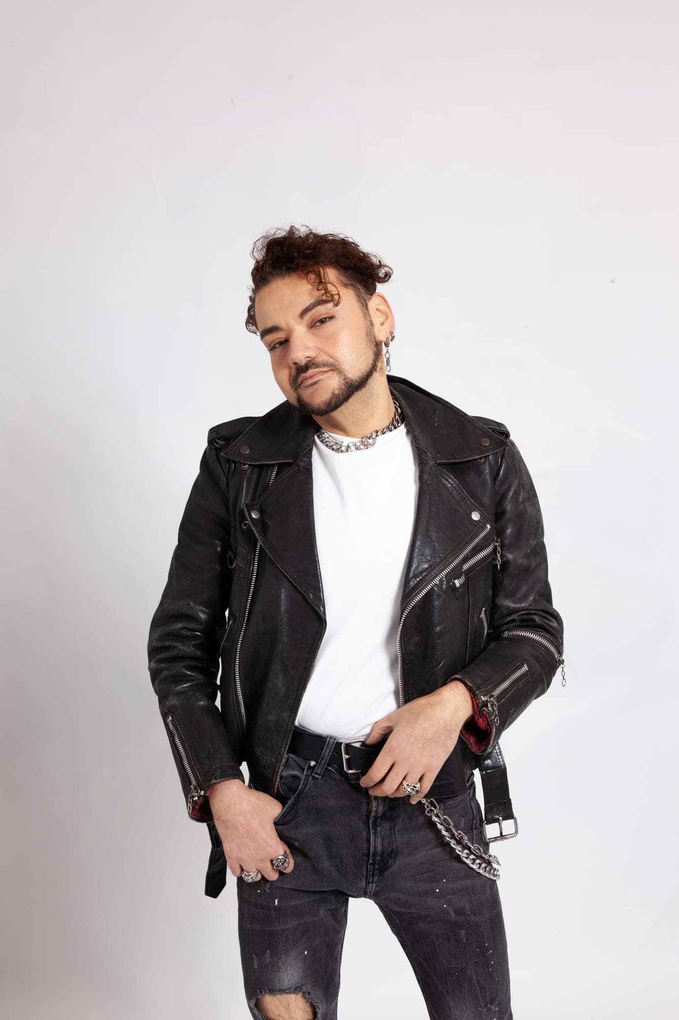 Ebro, noir look